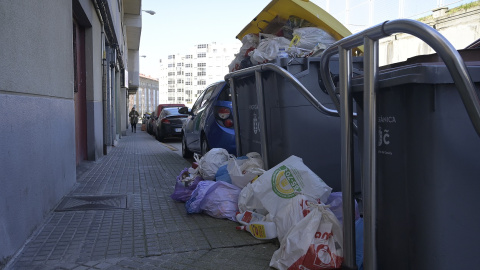 09/06/2022 Varios contenedores en el barrio de Monte de A Coruña, a 25 de febrero de 2022. 09/06/2022 Varios contenedores en el barrio de Monte de A Coruña, a 25 de febrero de 2022.