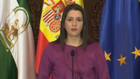 Arrimadas: "Si no dimite el consejero, estoy convencida de que el presidente de Murcia lo cesará" Arrimadas: "Si no dimite el consejero, estoy convencida de que el presidente de Murcia lo cesará"