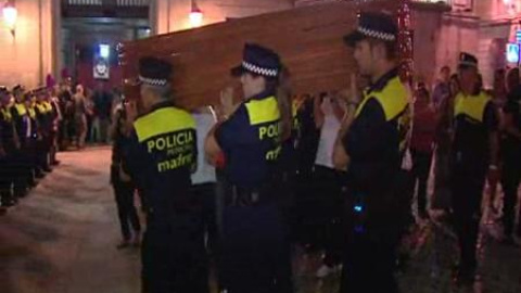 Se instala la capilla ardiente de la policía fallecida en un toriteo en Usera Se instala la capilla ardiente de la policía fallecida en un toriteo en Usera