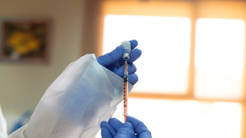 Una dosis de una vacuna contra la covid-19, en una imagen de archivo. Una dosis de una vacuna contra la covid-19, en una imagen de archivo.