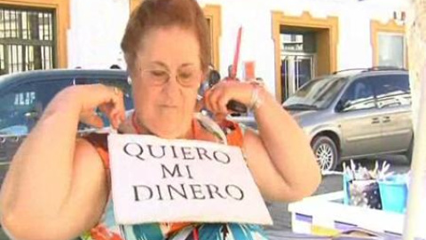 Veraneo protesta ante la sucursal Veraneo protesta ante la sucursal