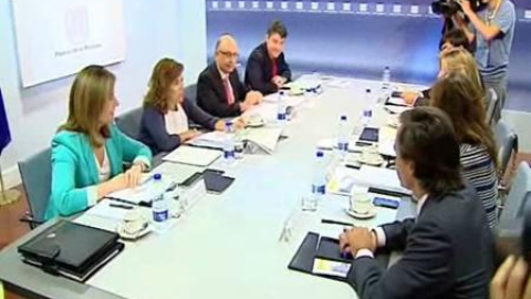 El Gobierno aumenta de 400 a 450 euros el PLAN PREPARA El Gobierno aumenta de 400 a 450 euros el PLAN PREPARA