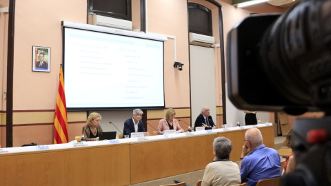 17/06/2022 - La roda de premsa de Salut en què s'han presentat les dades del primer any d'aplicació de la Llei d'eutanàsia a Catalunya. 17/06/2022 - La roda de premsa de Salut en què s'han presentat les dades del primer any d'aplicació de la Llei d'eutanàsia a Catalunya.