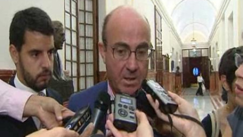 De Guindos: "La decisión del Constitucional alemán respalda los esfuerzos para acabar con la crisis del euro" De Guindos: "La decisión del Constitucional alemán respalda los esfuerzos para acabar con la crisis del euro"