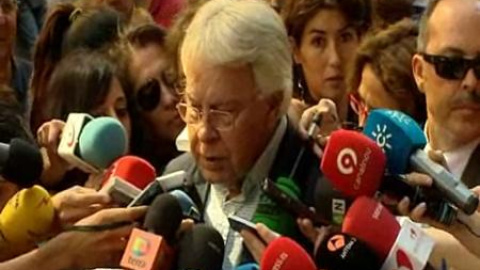 Políticos de todos los tiempos dan el último adios a Santiago Carrillo Políticos de todos los tiempos dan el último adios a Santiago Carrillo