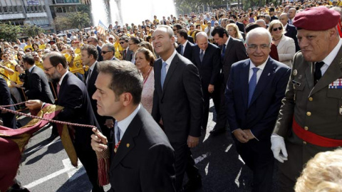 Fabra, abucheado durante la procesión cívica por el Día de la Comunidad Valenciana Fabra, abucheado durante la procesión cívica por el Día de la Comunidad Valenciana