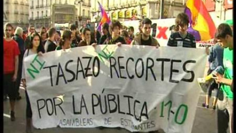 Los estudiantes toman Sol Los estudiantes toman Sol