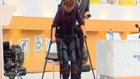 Se presenta en Madrid un Exoesqueleto que permite andar a los afectados por lesiones medulares Se presenta en Madrid un Exoesqueleto que permite andar a los afectados por lesiones medulares
