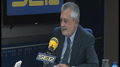 Griñán: "Nunca sé lo que voy a hacer hasta que llega el momento" Griñán: "Nunca sé lo que voy a hacer hasta que llega el momento"