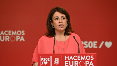 La vicesecretaria general del PSOE Adriana Lastra comenta los resultados de las elecciones en Andalucía, en las que el Partido Popular ha conseguido mayoría absoluta, hoy domingo en la sede socialista de la calle Ferraz, en Madrid La vicesecretaria general del PSOE Adriana Lastra comenta los resultados de las elecciones en Andalucía, en las que el Partido Popular ha conseguido mayoría absoluta, hoy domingo en la sede socialista de la calle Ferraz, en Madrid