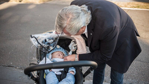 20/06/2022 - Imagen del mandatario argentino Alberto Fernández junto a su hijo. 20/06/2022 - Imagen del mandatario argentino Alberto Fernández junto a su hijo.