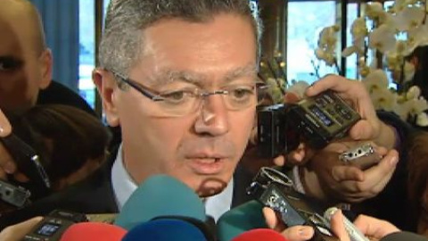 Gallardón defiende el "acierto" de Botella y la "lealtad" de Villanueva Gallardón defiende el "acierto" de Botella y la "lealtad" de Villanueva