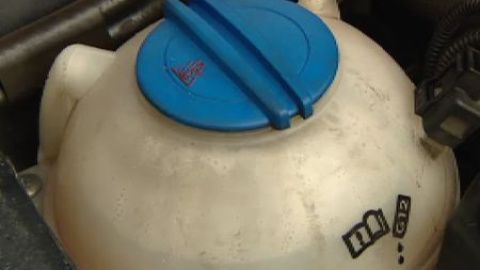 Conducir sin saber abrir el capó Conducir sin saber abrir el capó