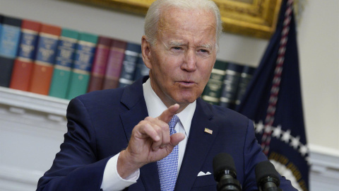 S El presidente Joe Biden pronuncia comentarios y promulga la ley S. 2938, la Ley Bipartidista de Comunidades más Seguras, en la Sala Roosevelt de la Casa Blanca en Washington, DC, EE. UU., el 25 de junio de 2022. S El presidente Joe Biden pronuncia comentarios y promulga la ley S. 2938, la Ley Bipartidista de Comunidades más Seguras, en la Sala Roosevelt de la Casa Blanca en Washington, DC, EE. UU., el 25 de junio de 2022.