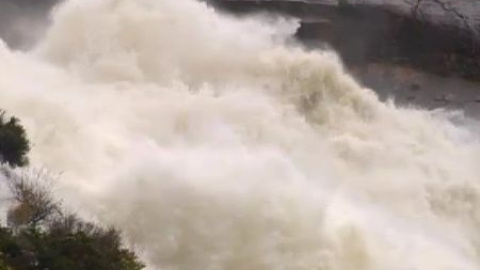 Las últimas lluvias convierten la cascada de Las últimas lluvias convierten la cascada de