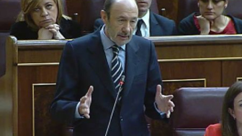 Rubalcaba le reclama a Rajoy contundencia contra la corrupción y éste le recomienda lo mismo Rubalcaba le reclama a Rajoy contundencia contra la corrupción y éste le recomienda lo mismo