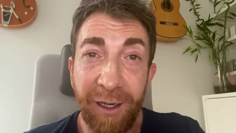 Pablo Motos tendrá que quedarse en casa tras dar positivo Pablo Motos tendrá que quedarse en casa tras dar positivo