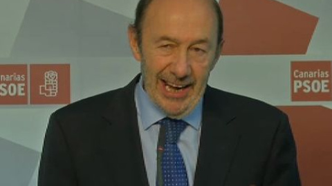 Rubalcaba exige a Rajoy que salga él mismo a dar explicaciones Rubalcaba exige a Rajoy que salga él mismo a dar explicaciones