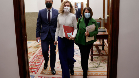 5/01/2021.- La presidenta del Congreso Meritxell Batet (c) a su llegada a la reunión de la Mesa del Congreso de los Diputados este lunes. EFE/Chema Moya 5/01/2021.- La presidenta del Congreso Meritxell Batet (c) a su llegada a la reunión de la Mesa del Congreso de los Diputados este lunes. EFE/Chema Moya