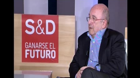 Almunia califica el "referéndum" como peligroso Almunia califica el "referéndum" como peligroso