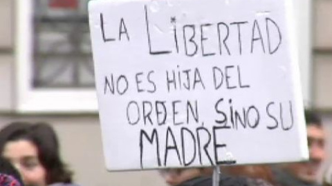 A Coruña se manifiesta contra los recortes A Coruña se manifiesta contra los recortes