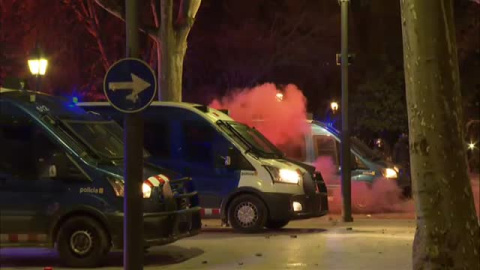 Violentos altercados en la concentración de protesta por Hasél en Lleida Violentos altercados en la concentración de protesta por Hasél en Lleida