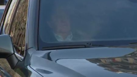El rey ingresa para ser operado de hernia discal El rey ingresa para ser operado de hernia discal