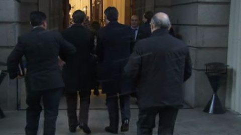 Tensión en el PSOE por la votación contraria de los diputados del PSC Tensión en el PSOE por la votación contraria de los diputados del PSC