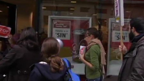 Ruta por las sucursales para evitar desahucios Ruta por las sucursales para evitar desahucios