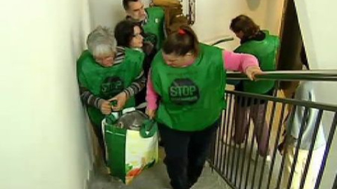 La plataforma de afectados por la hipoteca ocupa un edificio en Salt La plataforma de afectados por la hipoteca ocupa un edificio en Salt