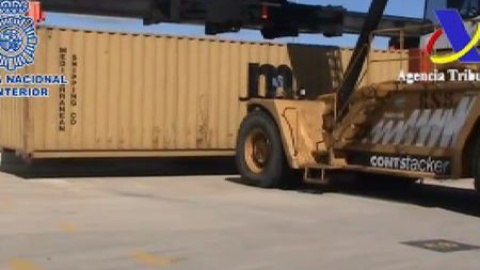 La Policía Nacional intercepta un contenedor con 134 Kg de cocaína en Valencia La Policía Nacional intercepta un contenedor con 134 Kg de cocaína en Valencia