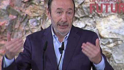 Rubalcaba: "Queremos que paguen los que más tienen, los que más ganan y los que más heredan" Rubalcaba: "Queremos que paguen los que más tienen, los que más ganan y los que más heredan"