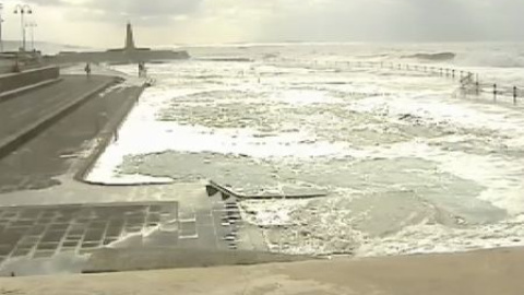 Prohibido bañarse al atardecer en La Laguna Prohibido bañarse al atardecer en La Laguna