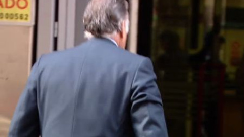 Bárcenas acude a su cita con Ruz en la Audiencia Nacional Bárcenas acude a su cita con Ruz en la Audiencia Nacional