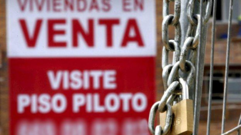 Promoción de viviendas nuevas en un barrio de Madrid. / J. C. HIDALGO (EFE) Promoción de viviendas nuevas en un barrio de Madrid. / J. C. HIDALGO (EFE)