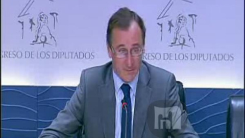 Alonso (PP) justifica los sobresueldos en el partido en lo poco que ganaban los dirigentes Alonso (PP) justifica los sobresueldos en el partido en lo poco que ganaban los dirigentes