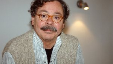 Alberto Corazón reúne sus reflexiones en "Una mira en palabras" Alberto Corazón reúne sus reflexiones en "Una mira en palabras"