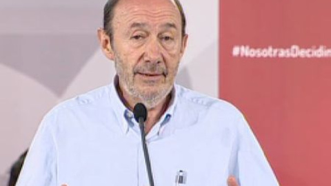 Rubalcaba acusa "a la derecha" de "cambiar derechos por dinero" Rubalcaba acusa "a la derecha" de "cambiar derechos por dinero"