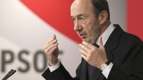 Rubalcaba insiste "con flexibilidad" en la propuesta de un gran pacto social Rubalcaba insiste "con flexibilidad" en la propuesta de un gran pacto social