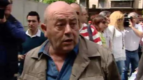 El hermano de Wert protesta contra los recortes en Educación El hermano de Wert protesta contra los recortes en Educación