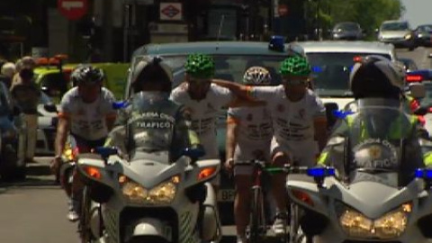 829 kilómetros en bicicleta en memoria de las víctimas de ETA 829 kilómetros en bicicleta en memoria de las víctimas de ETA