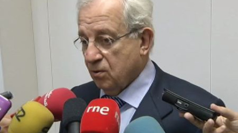 Del Burgo: "La palabra sobresueldo tiene un sentido peyorativo" Del Burgo: "La palabra sobresueldo tiene un sentido peyorativo"