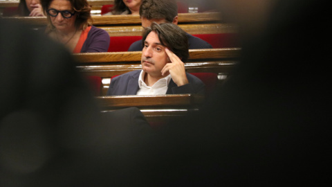 El diputat de Junts Francesc de Dalmases, al ple del Parlament. El diputat de Junts Francesc de Dalmases, al ple del Parlament.