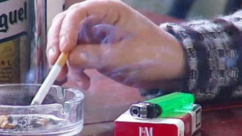 Madrid sigue intentando que se permita fumar en Eurovegas y Rajoy no lo descarta Madrid sigue intentando que se permita fumar en Eurovegas y Rajoy no lo descarta