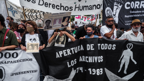 (24/3/2021) Ciudadanos argentinos protestan durante el día de la Memoria por la Verdad y la Justicia, a 24 de marzo de 2021 (Archivo). (24/3/2021) Ciudadanos argentinos protestan durante el día de la Memoria por la Verdad y la Justicia, a 24 de marzo de 2021 (Archivo).