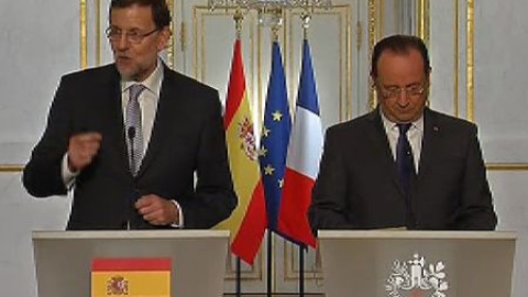 La sombra de Aznar viaja hasta el Elíseo La sombra de Aznar viaja hasta el Elíseo