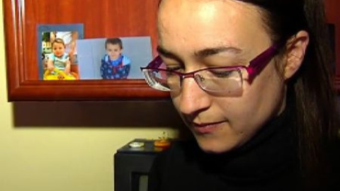 Una madre irá a prisión por el robo de un móvil en una pelea hace siete años Una madre irá a prisión por el robo de un móvil en una pelea hace siete años