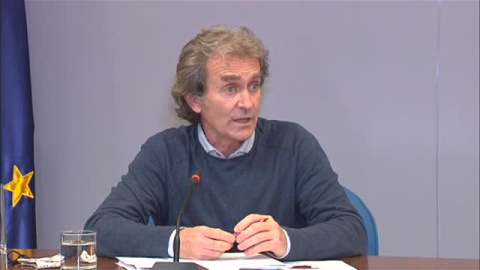 Simón: "Las desescaladas mal hechas, demasiado rápidas, conllevan nuevas olas antes de tiempo" Simón: "Las desescaladas mal hechas, demasiado rápidas, conllevan nuevas olas antes de tiempo"