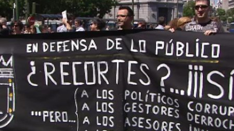 Funcionarios del ayuntamiento de Madrid protestan para evitar más recortes Funcionarios del ayuntamiento de Madrid protestan para evitar más recortes
