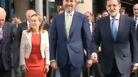 El AVE llega a Alicante entre protestas El AVE llega a Alicante entre protestas